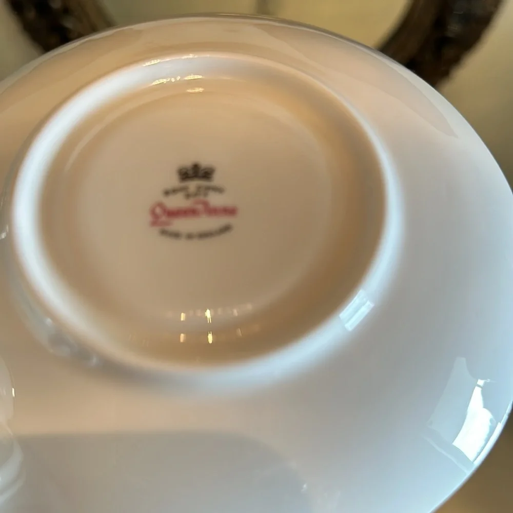 Queen Anne Bone China Made in England Yellow Rose Teacup & Saucer Small Size